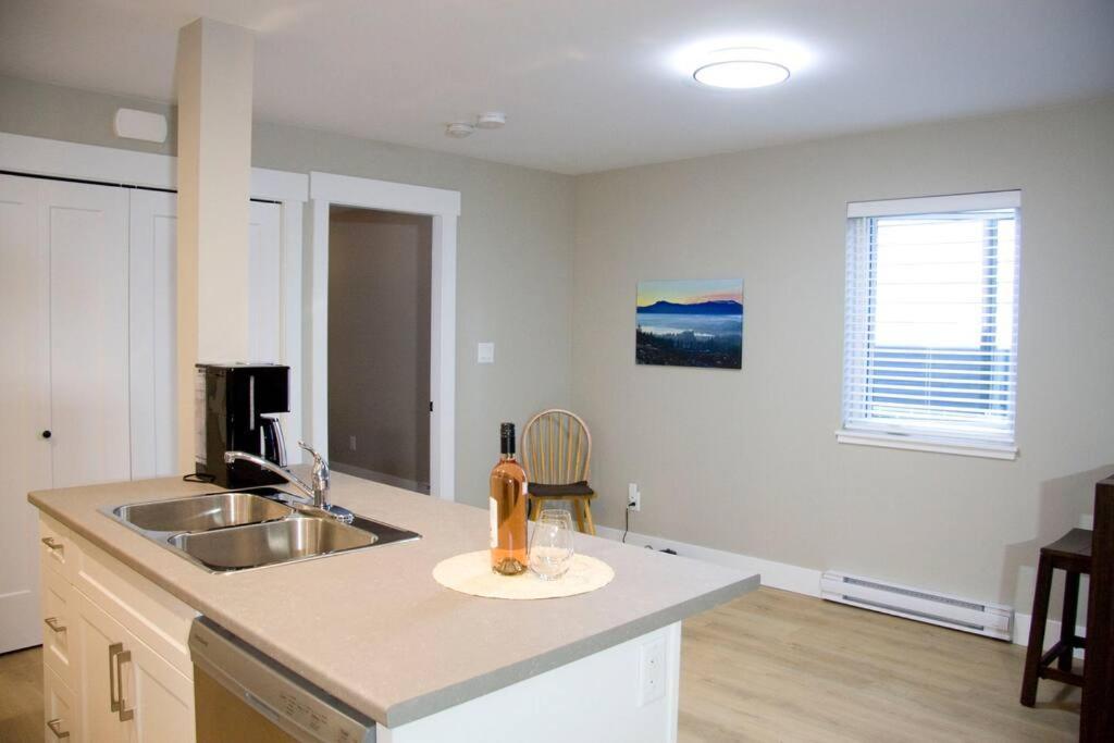M&M'S Maple Bay Mountain Guesthouse - Licensed Duncan Eksteriør bilde