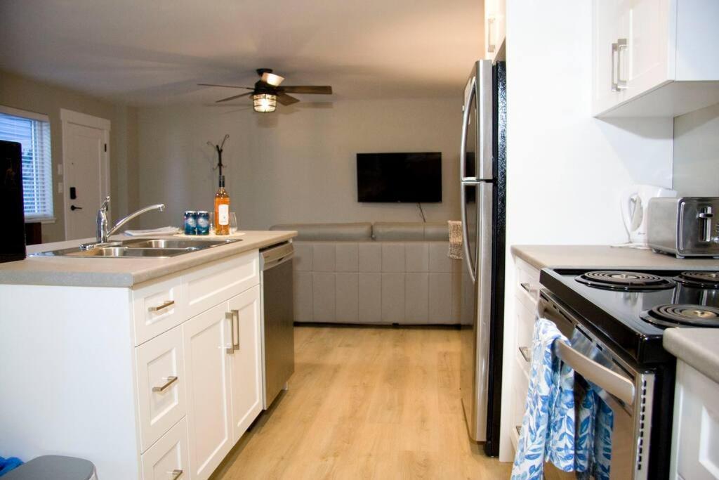 M&M'S Maple Bay Mountain Guesthouse - Licensed Duncan Eksteriør bilde
